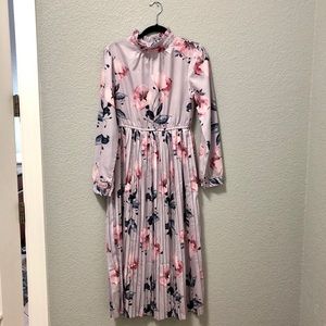LONG SLEEVES FLORAL PRINT PLEATED DRESS